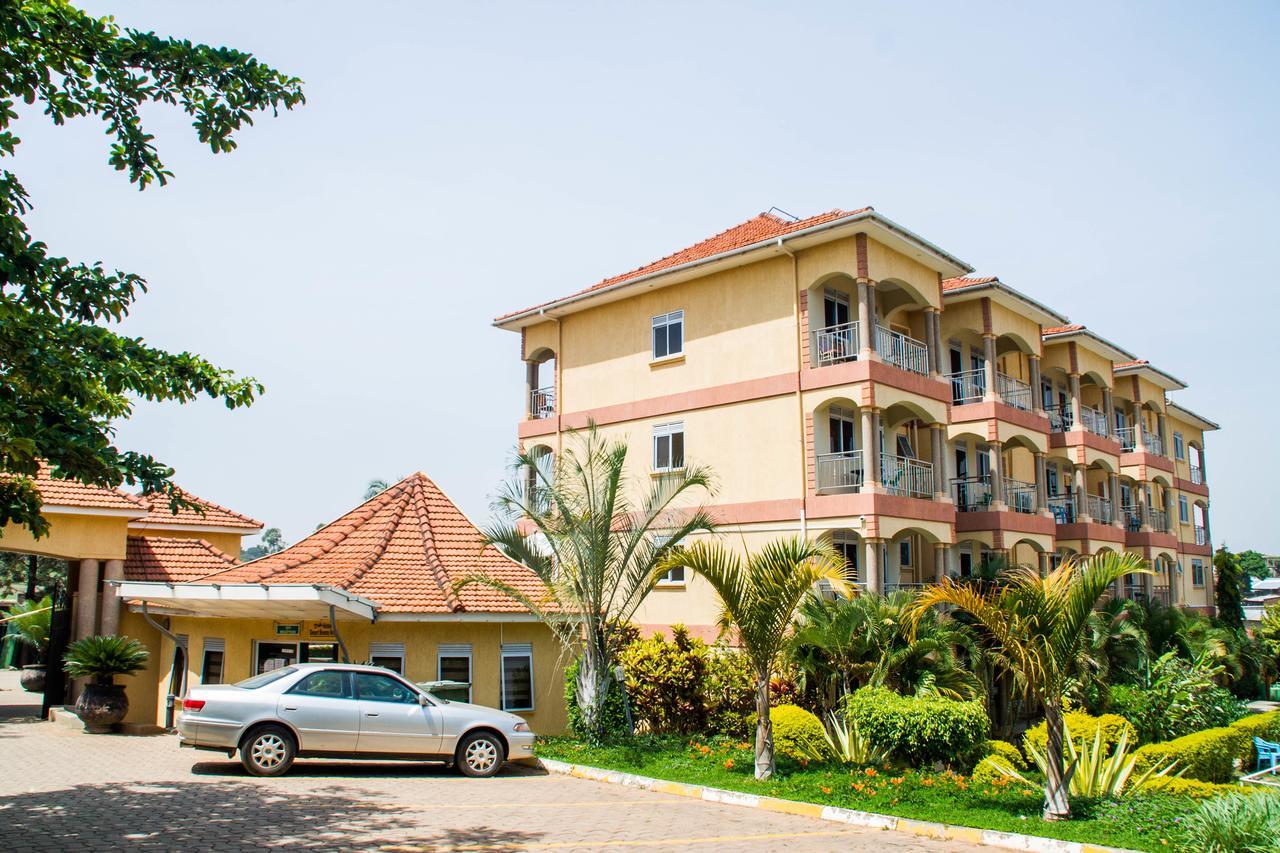 Desert Breeze Hotel Arua Exterior foto
