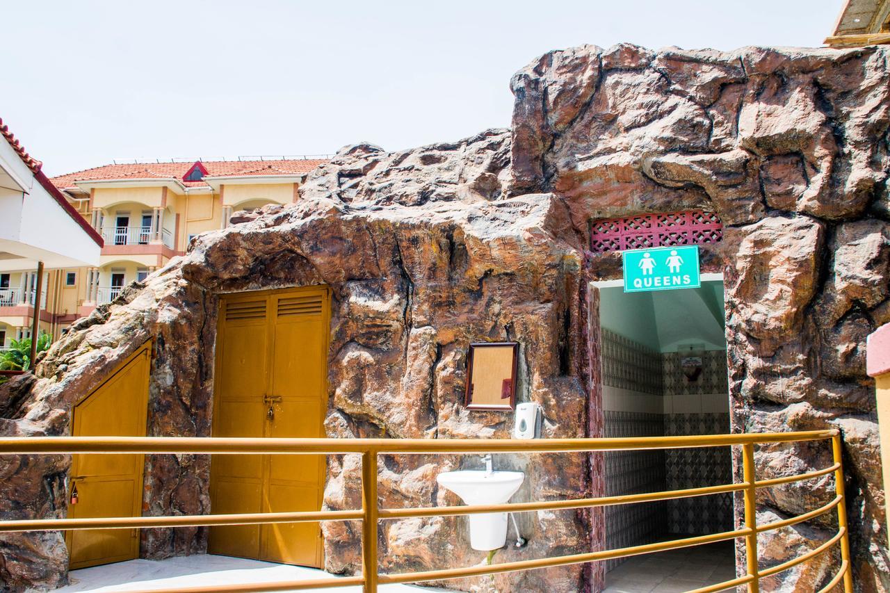 Desert Breeze Hotel Arua Exterior foto