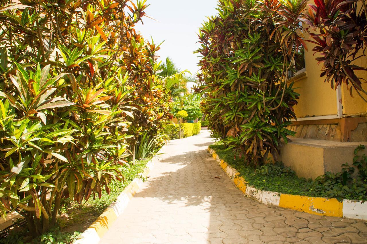 Desert Breeze Hotel Arua Exterior foto